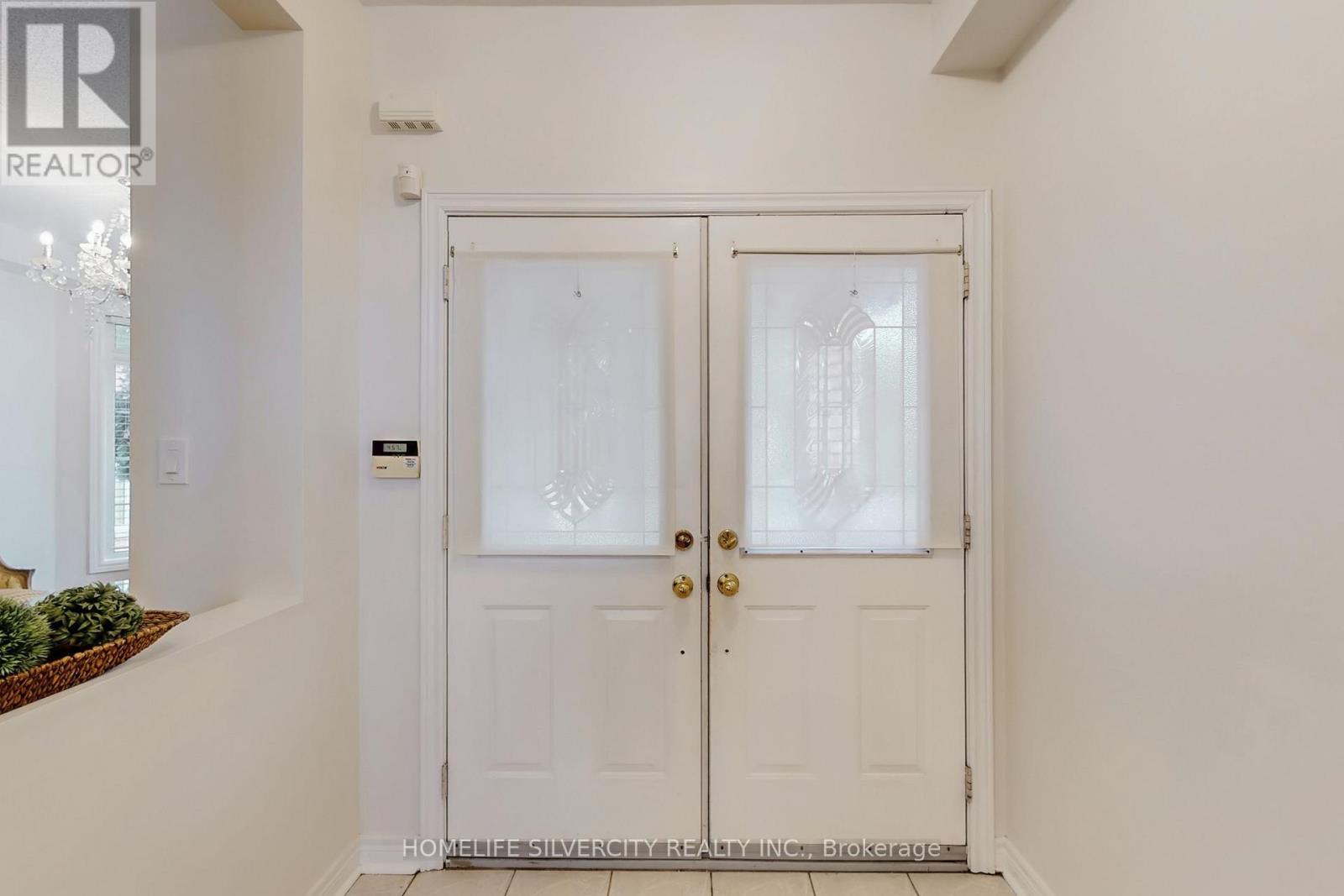 6 Rouge Fairway Street, Markham, Ontario  L3S 4H5 - Photo 4 - N12911824