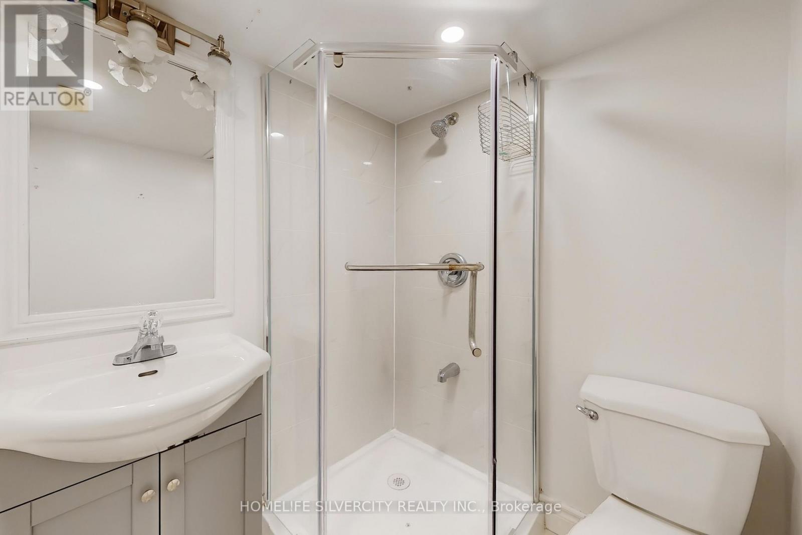 6 Rouge Fairway Street, Markham, Ontario  L3S 4H5 - Photo 40 - N12911824