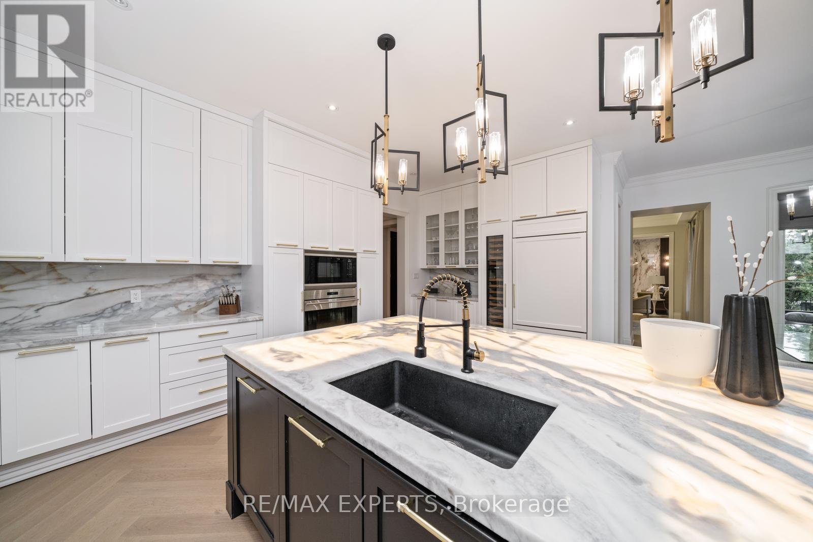 32 James Stokes Court, King, Ontario  L7B 1L6 - Photo 14 - N12911848