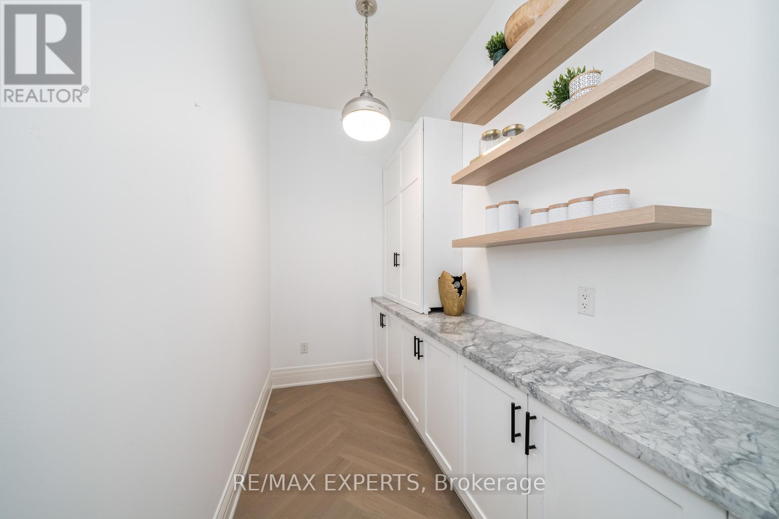 32 James Stokes Court, King, Ontario  L7B 1L6 - Photo 18 - N12911848