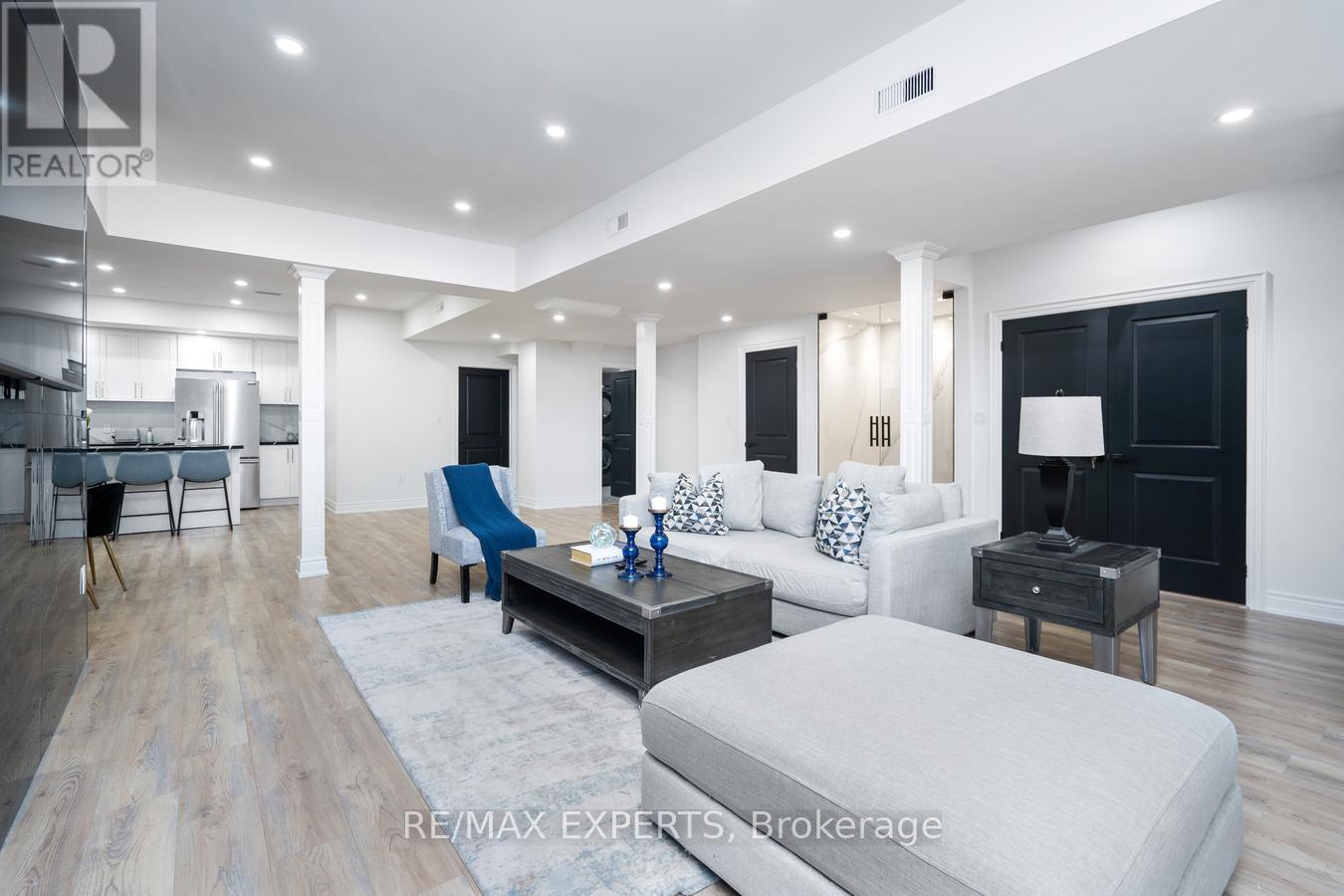 32 James Stokes Court, King, Ontario  L7B 1L6 - Photo 30 - N12911848