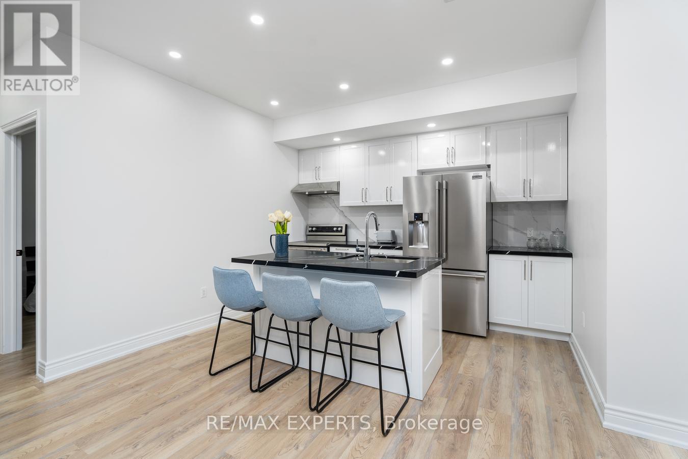 32 James Stokes Court, King, Ontario  L7B 1L6 - Photo 32 - N12911848