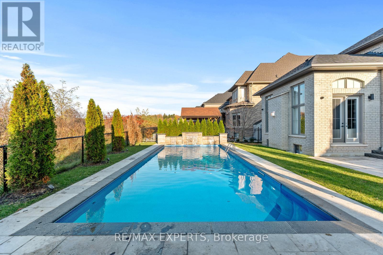 32 James Stokes Court, King, Ontario  L7B 1L6 - Photo 41 - N12911848