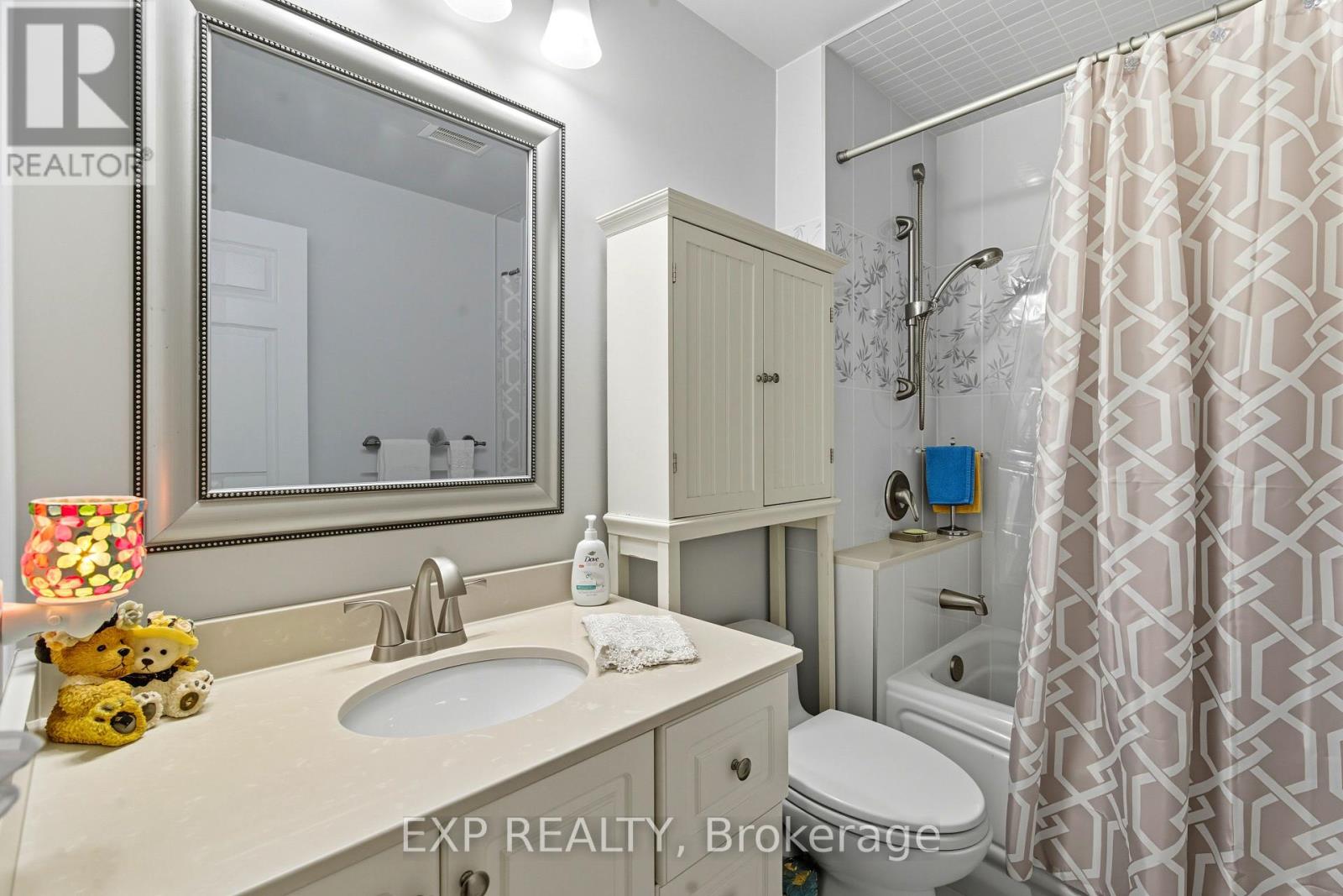 111 - 14924 Yonge Street, Aurora, Ontario  L4G 6H7 - Photo 9 - N12911900