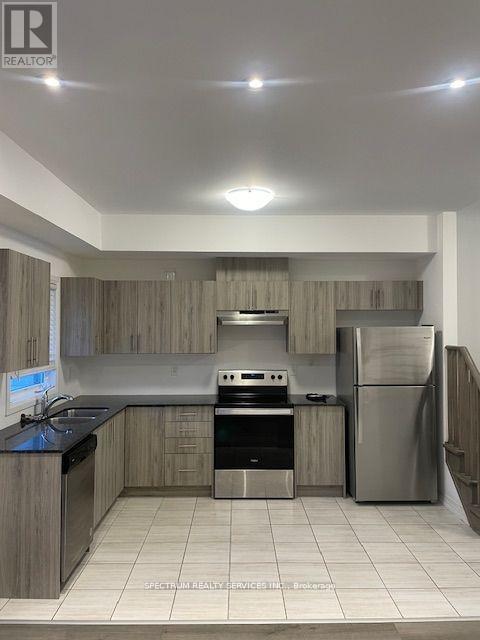 129 Gateland Drive, Barrie (Painswick South), Ontario  L9J 0N1 - Photo 3 - S12911944