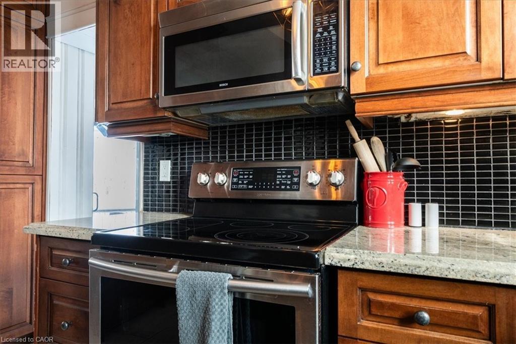 184 Weber Street E, Kitchener, Ontario  N2H 1E4 - Photo 5 - 40813081