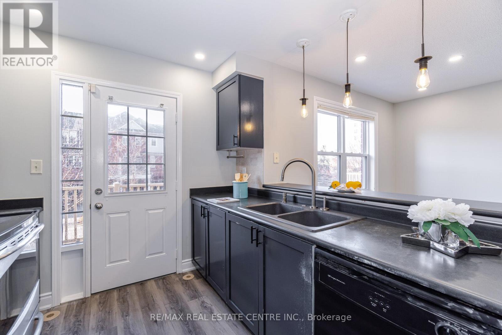 3034 Drumloch Avenue, Oakville (Bc Bronte Creek), Ontario  L6M 5H8 - Photo 10 - W12911734