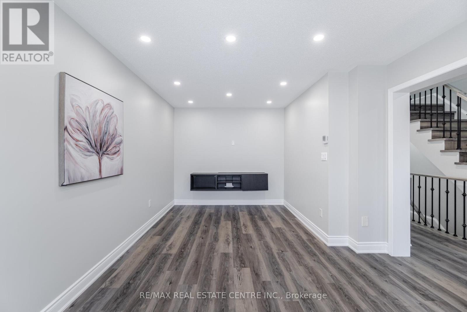 3034 Drumloch Avenue, Oakville (Bc Bronte Creek), Ontario  L6M 5H8 - Photo 17 - W12911734