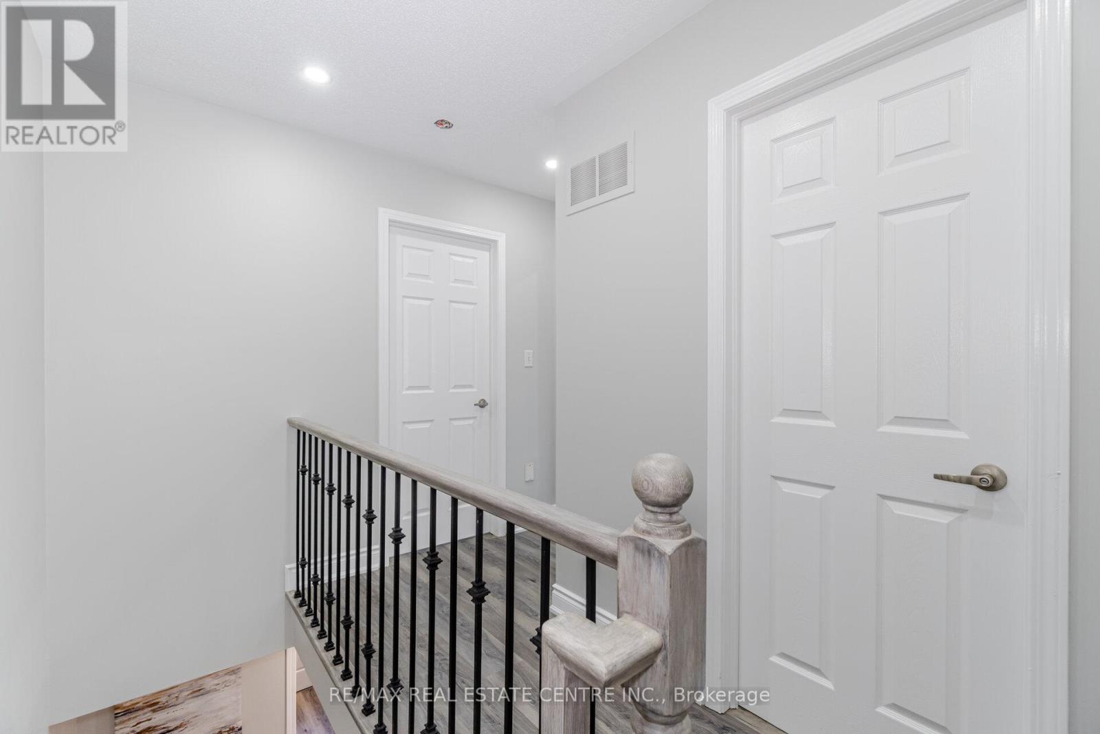 3034 Drumloch Avenue, Oakville (Bc Bronte Creek), Ontario  L6M 5H8 - Photo 23 - W12911734