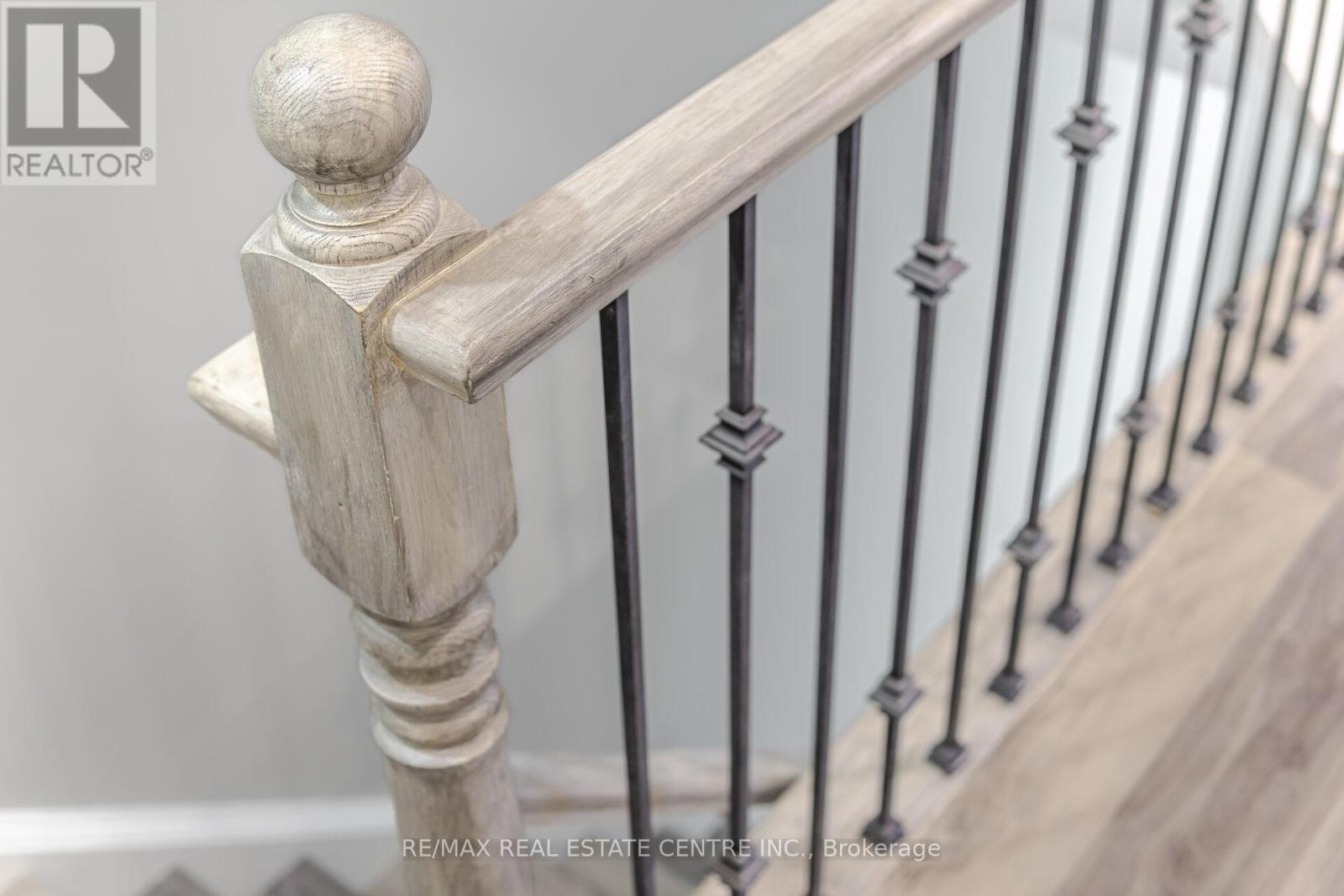 3034 Drumloch Avenue, Oakville (Bc Bronte Creek), Ontario  L6M 5H8 - Photo 6 - W12911734