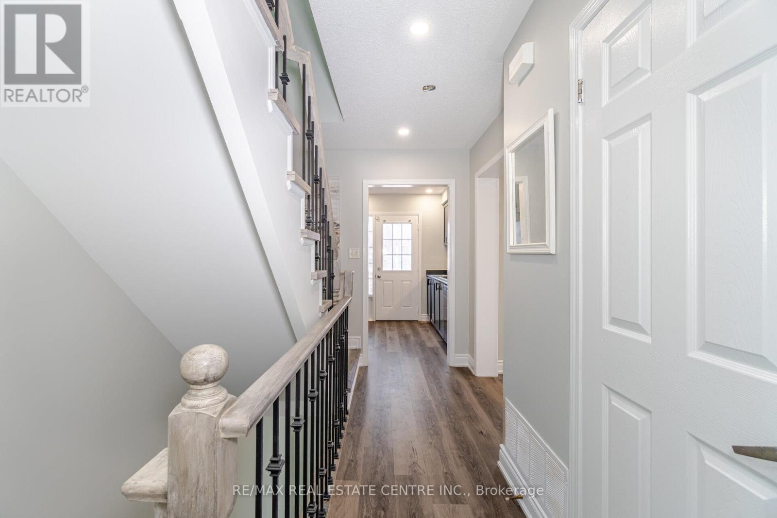 3034 Drumloch Avenue, Oakville (Bc Bronte Creek), Ontario  L6M 5H8 - Photo 7 - W12911734