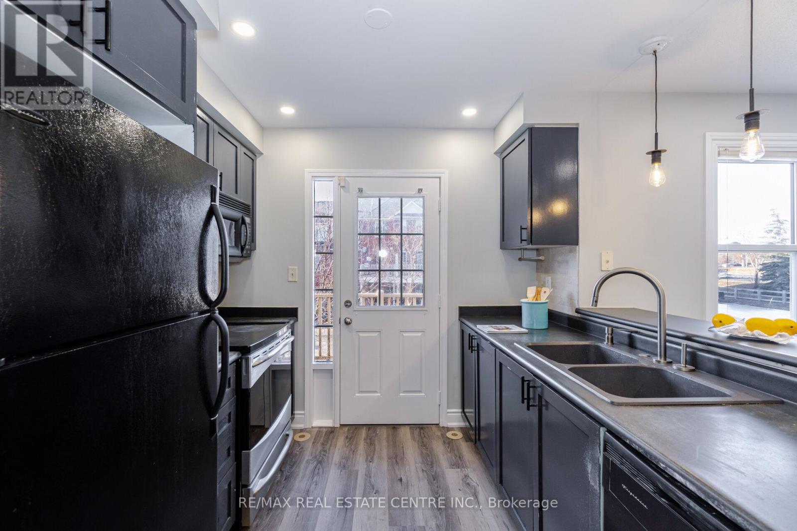 3034 Drumloch Avenue, Oakville (Bc Bronte Creek), Ontario  L6M 5H8 - Photo 8 - W12911734