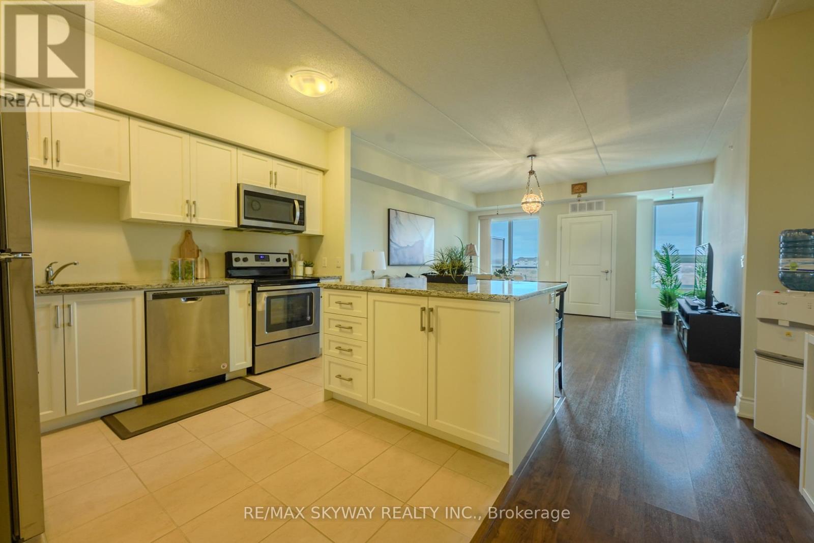 415 - 620 Sauve Street, Milton, Ontario  L9T 9A5 - Photo 6 - W12911748