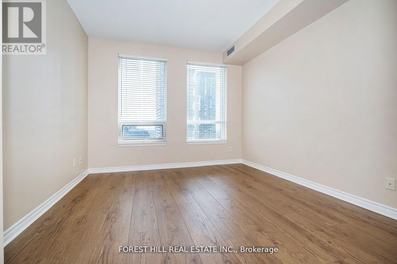 1610 - 388 Prince Of Wales Drive, Mississauga, Ontario  L5B 0A1 - Photo 8 - W12911786