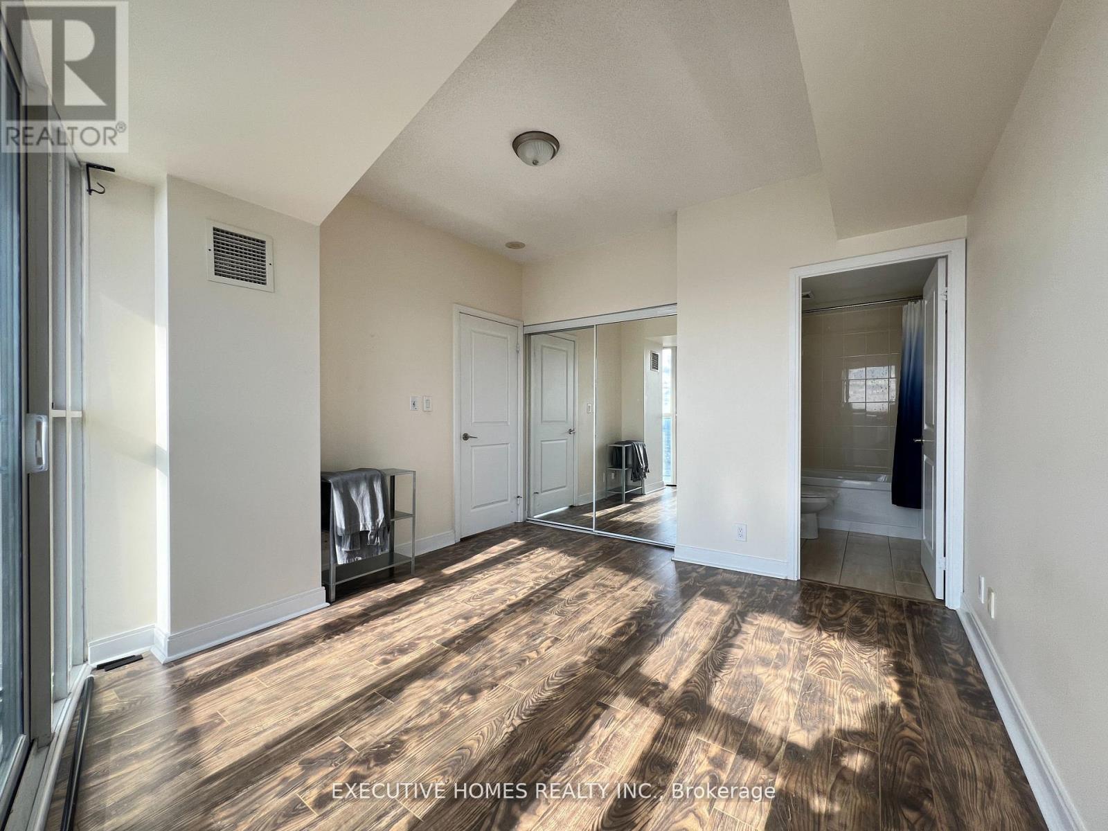 5405 - 60 Absolute Avenue, Mississauga, Ontario  L4T 0A9 - Photo 7 - W12911838