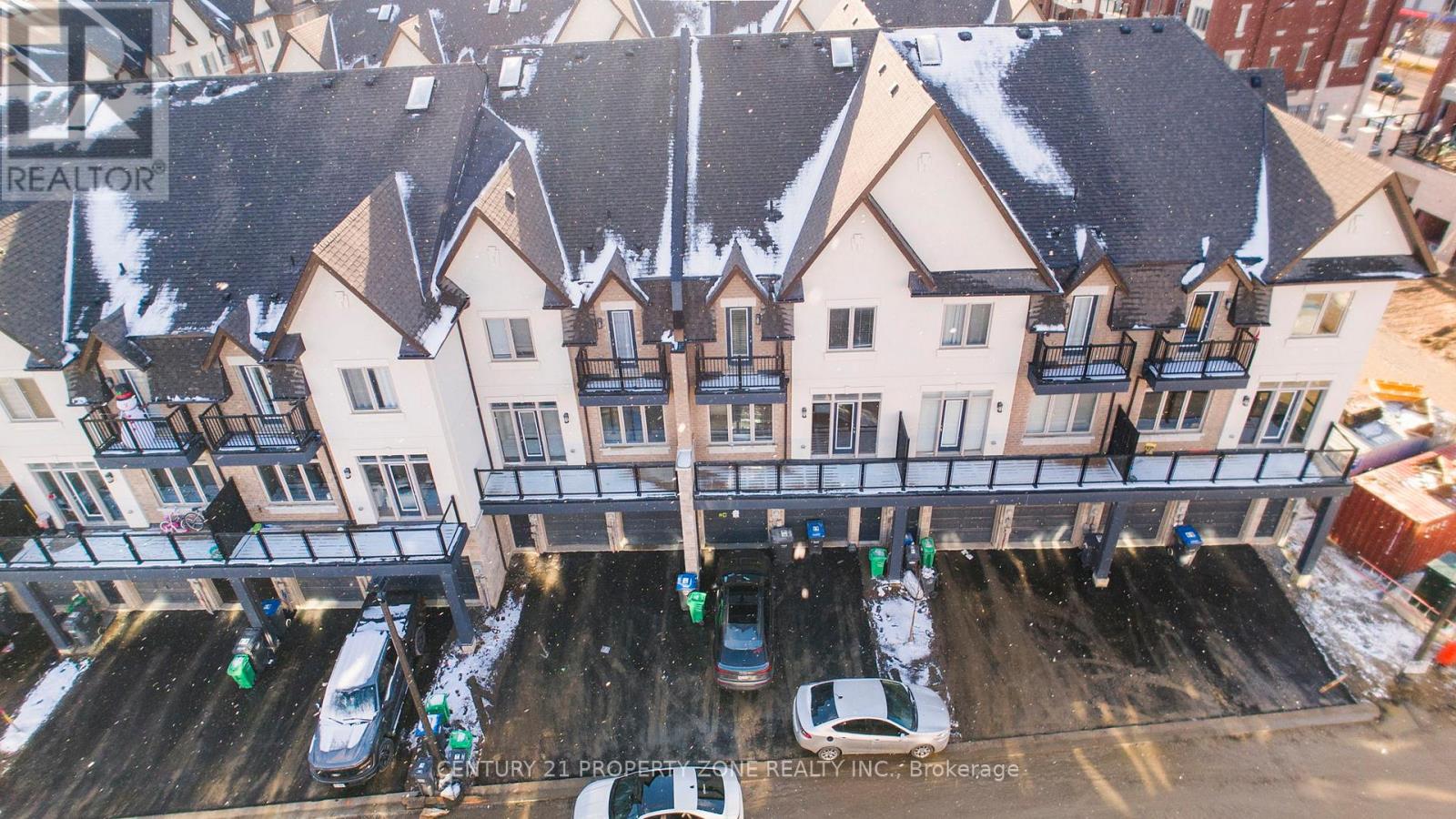 20-71 Springdale Avenue, Caledon, Ontario  L7C 4L6 - Photo 6 - W12911852