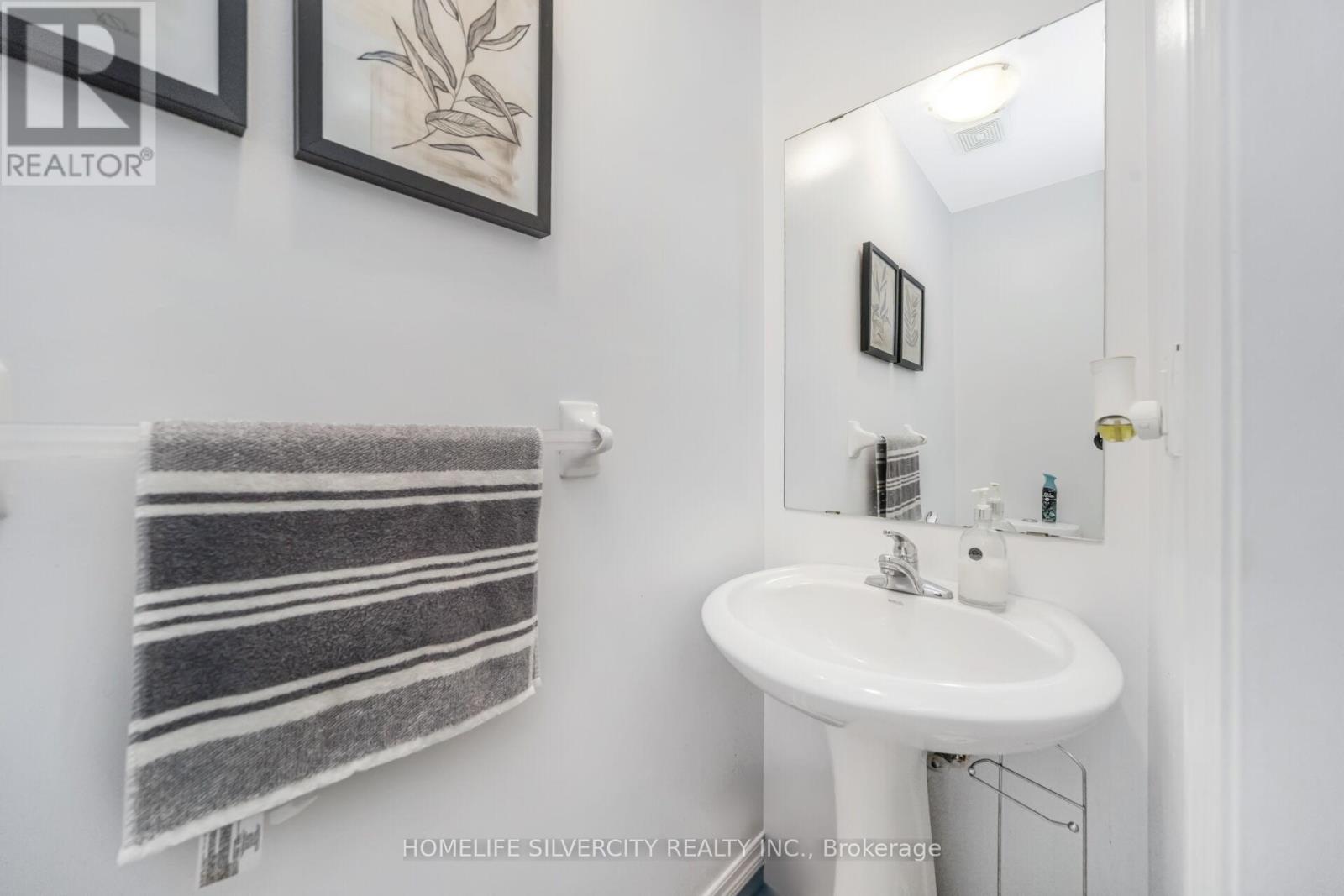 18 Finlayson Crescent, Brampton, Ontario  L6R 0H7 - Photo 16 - W12911946