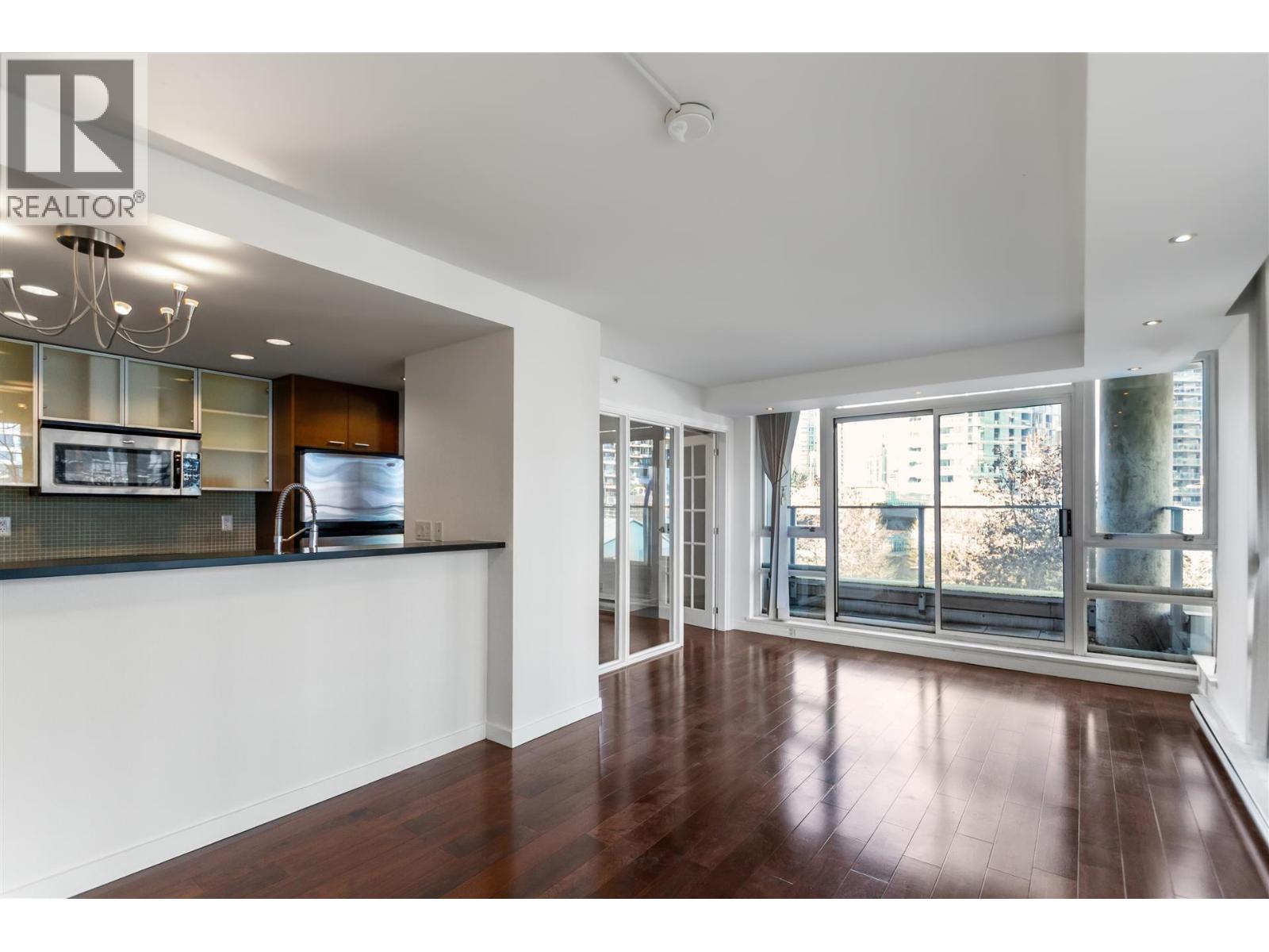 306 980 Cooperage Way, Vancouver, British Columbia  V6B 0C3 - Photo 2 - R3102260