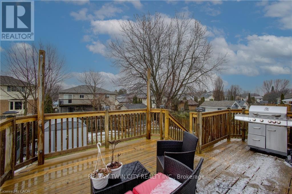 647 Kennard Crescent, Kincardine, Ontario  N2Z 1T4 - Photo 35 - X12911820