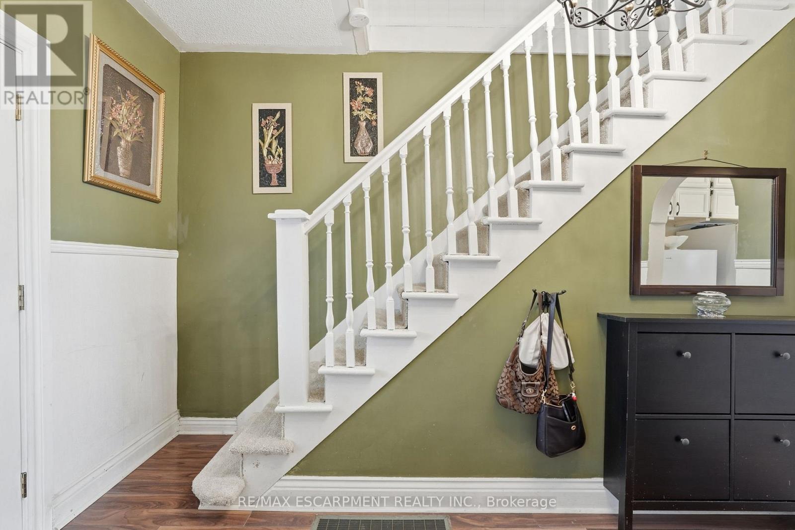 95 East 35th Street, Hamilton, Ontario  L8V 3X9 - Photo 13 - X12911822