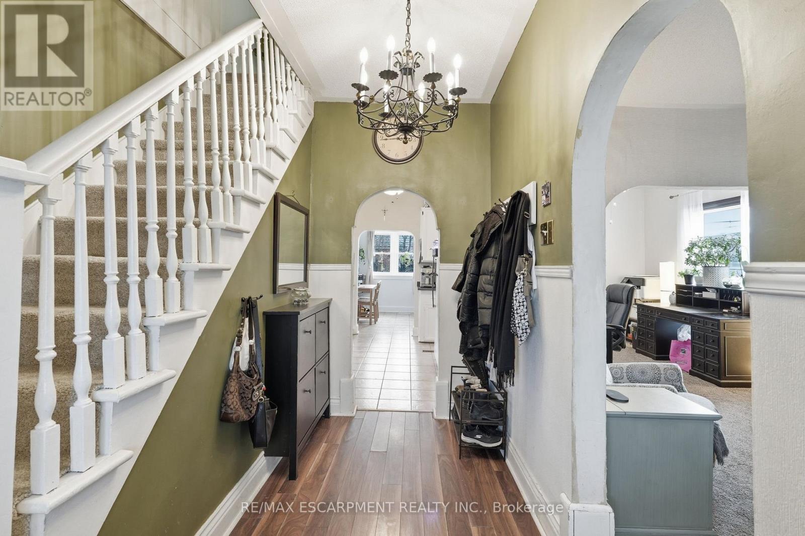 95 East 35th Street, Hamilton, Ontario  L8V 3X9 - Photo 6 - X12911822