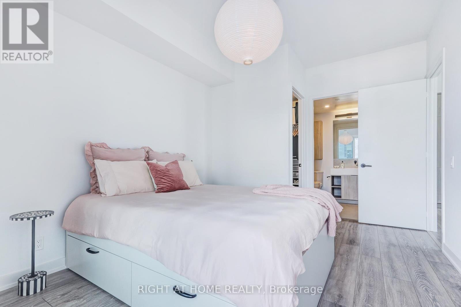 5102 - 108 Peter Street, Toronto (Waterfront Communities), Ontario  M5V 0W2 - Photo 27 - C12910962