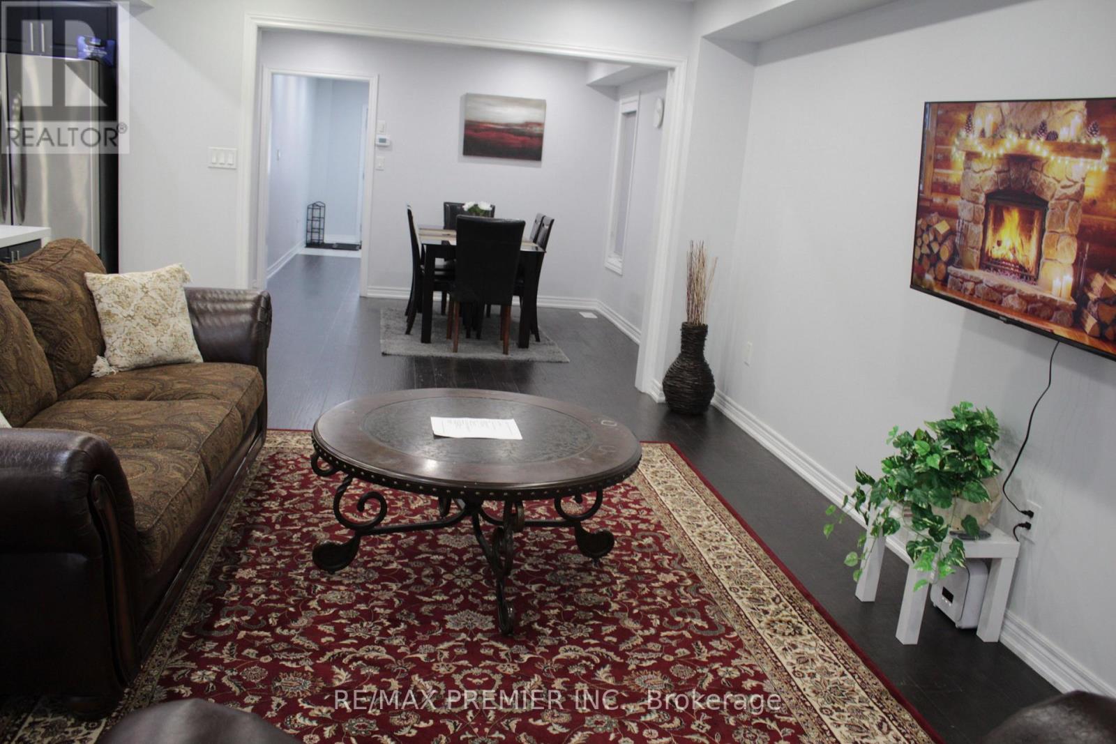 51 Mullholland Avenue, Cambridge, Ontario N3H 5L5 - Photo 9 - X12909950