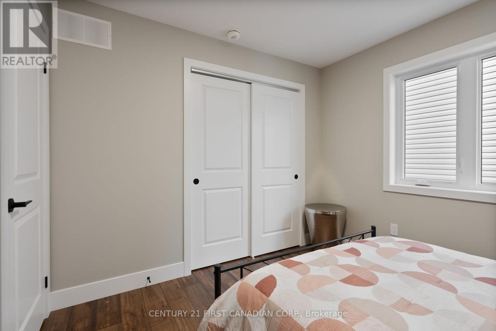 27 Sheldabren Street, North Middlesex, Ontario  N0M 1A0 - Photo 17 - X12863746