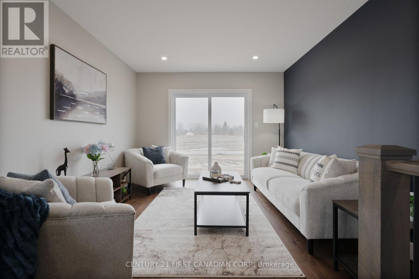 27 Sheldabren Street, North Middlesex, Ontario  N0M 1A0 - Photo 10 - X12863746