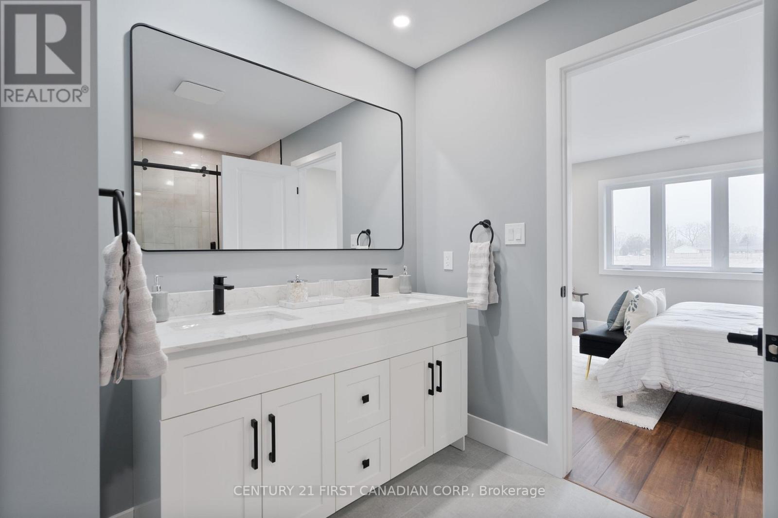 27 Sheldabren Street, North Middlesex, Ontario  N0M 1A0 - Photo 21 - X12863746