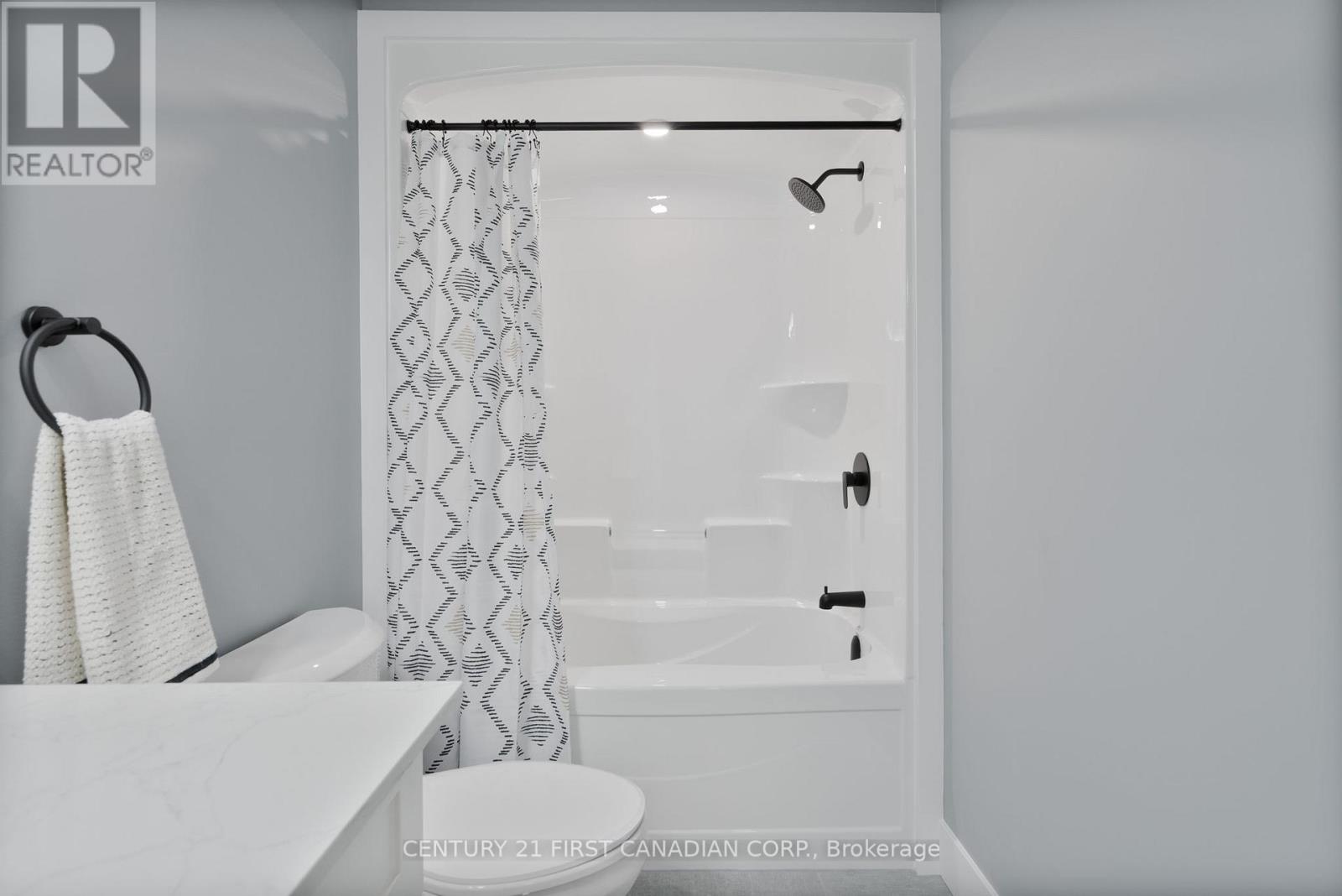 27 Sheldabren Street, North Middlesex, Ontario  N0M 1A0 - Photo 13 - X12863746