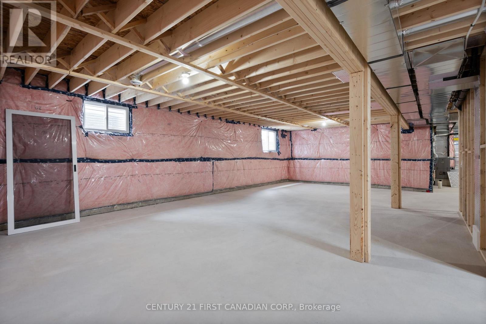 27 Sheldabren Street, North Middlesex, Ontario  N0M 1A0 - Photo 25 - X12863746