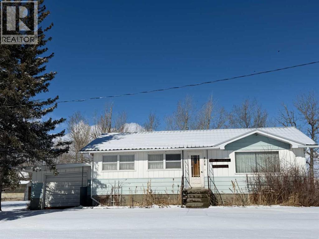 226 7 Street E, Cowley, Alberta  T0K 0P0 - Photo 1 - A2292333