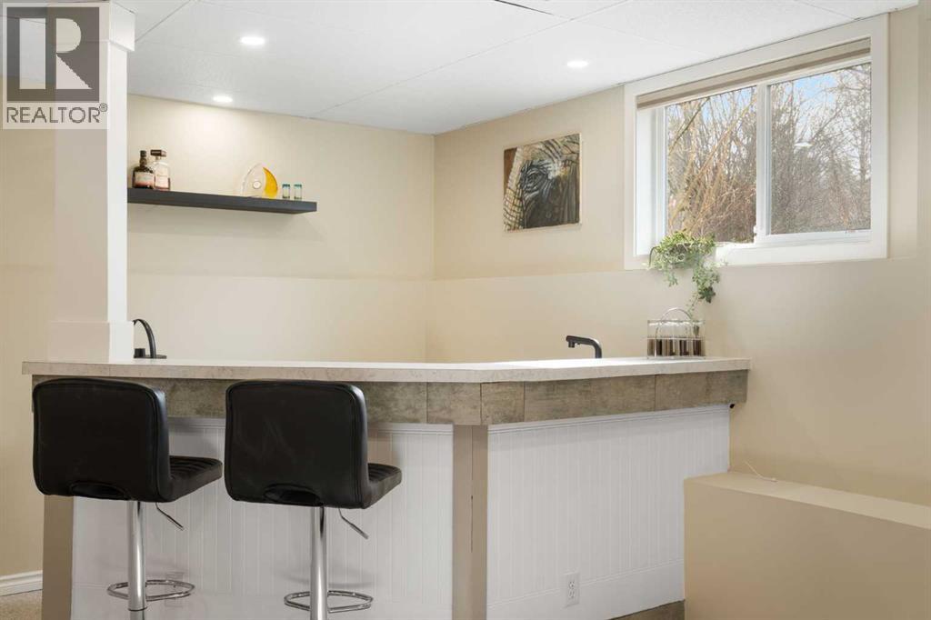 26 Bow Close, Cochrane, Alberta  T4C 1M9 - Photo 32 - A2289064