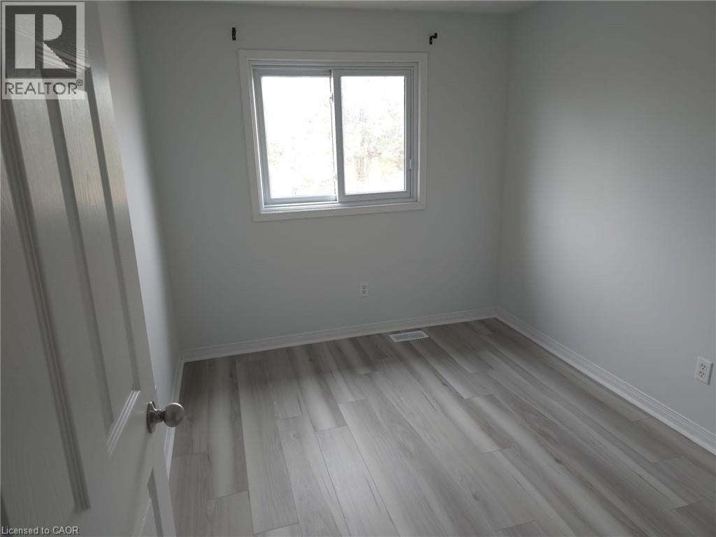 271 Activa Avenue, Kitchener, Ontario  N2E 3V2 - Photo 15 - 40774207