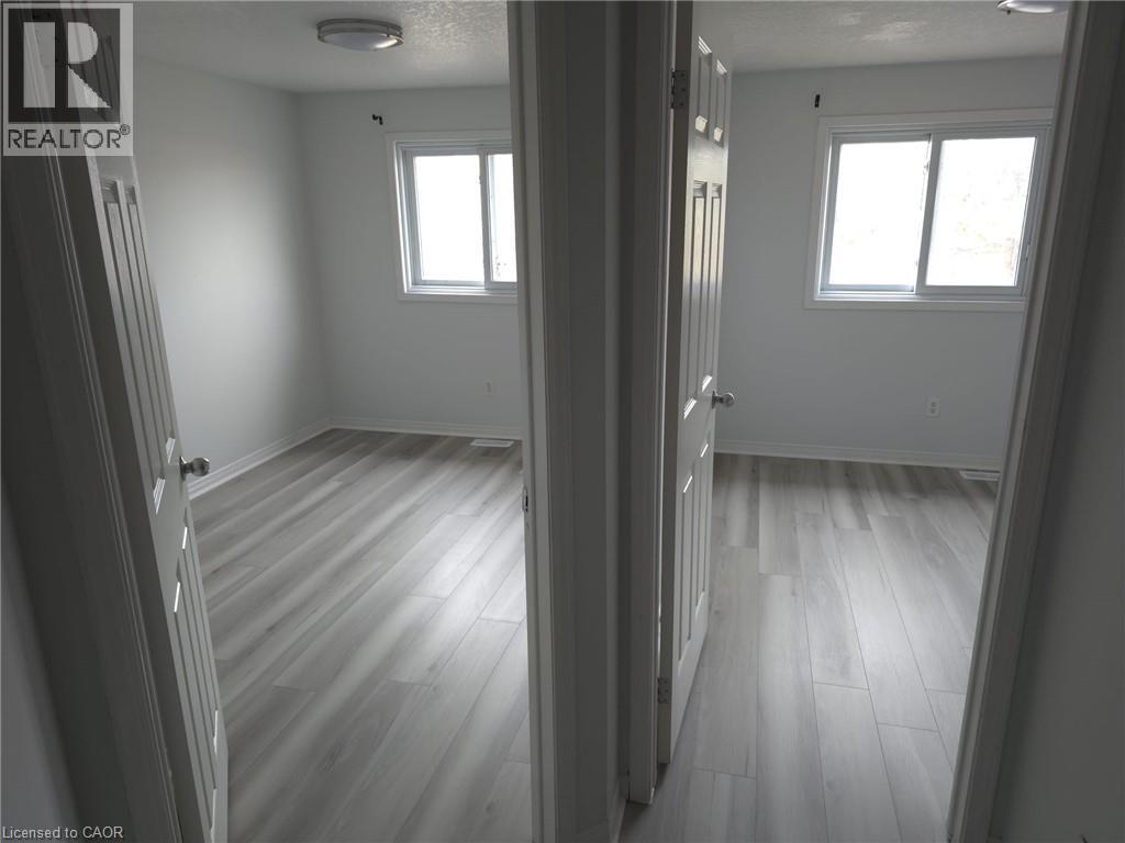 271 Activa Avenue, Kitchener, Ontario  N2E 3V2 - Photo 22 - 40774207