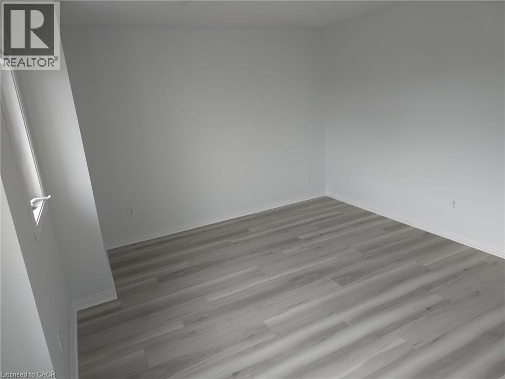 271 Activa Avenue, Kitchener, Ontario  N2E 3V2 - Photo 16 - 40774207