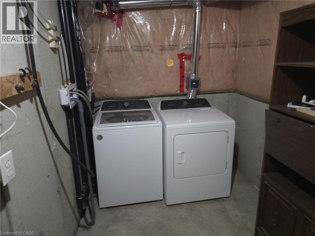 271 Activa Avenue, Kitchener, Ontario  N2E 3V2 - Photo 10 - 40774207