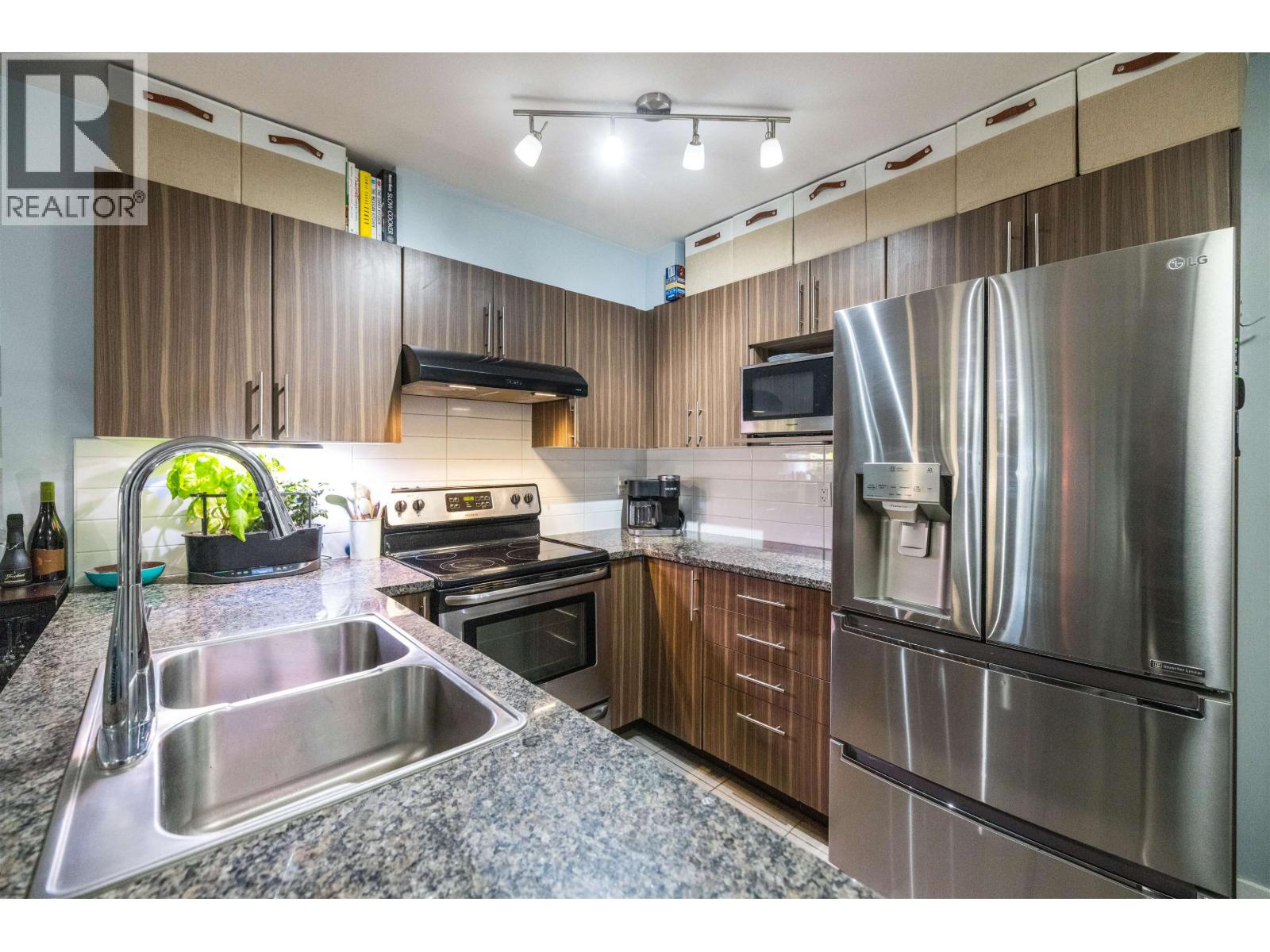 312 1239 Kingsway Street, Vancouver, British Columbia  V5V 3E2 - Photo 9 - R3101891