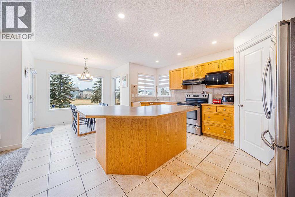 30 Chapalina Park Crescent Se, Calgary, Alberta  T2X 3S1 - Photo 7 - A2294197