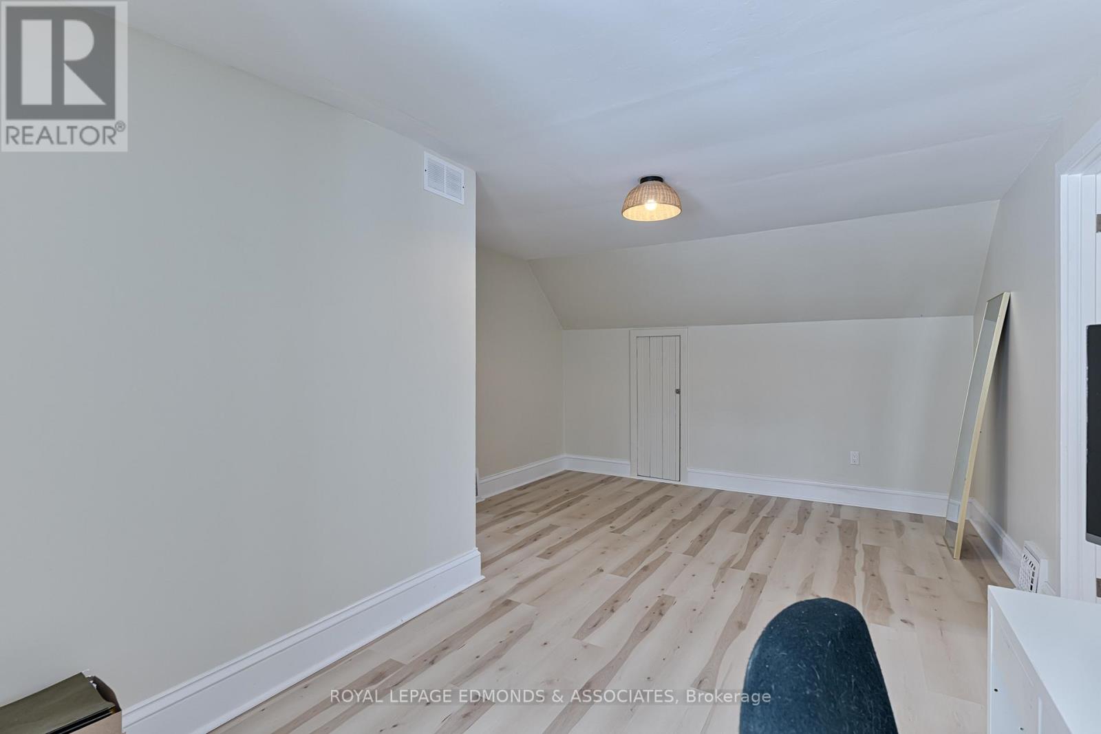 13 Plant Road, Laurentian Hills, Ontario  K0J 1J0 - Photo 18 - X12912010