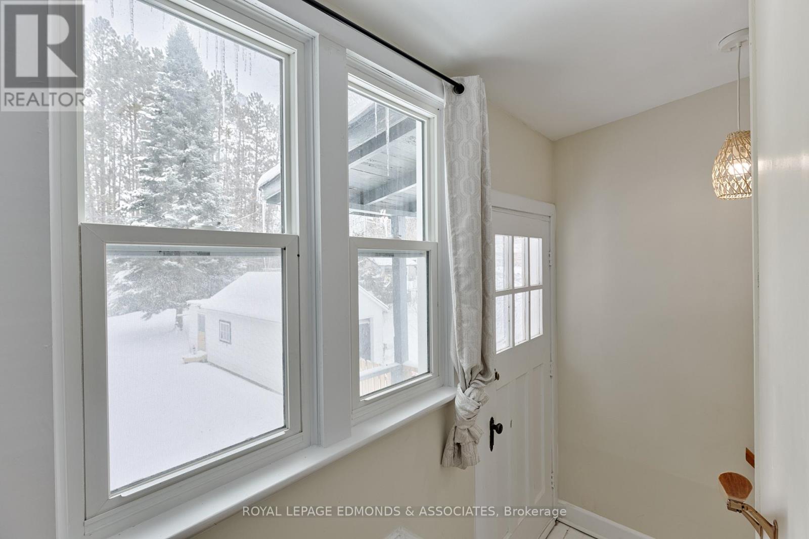 13 Plant Road, Laurentian Hills, Ontario  K0J 1J0 - Photo 22 - X12912010