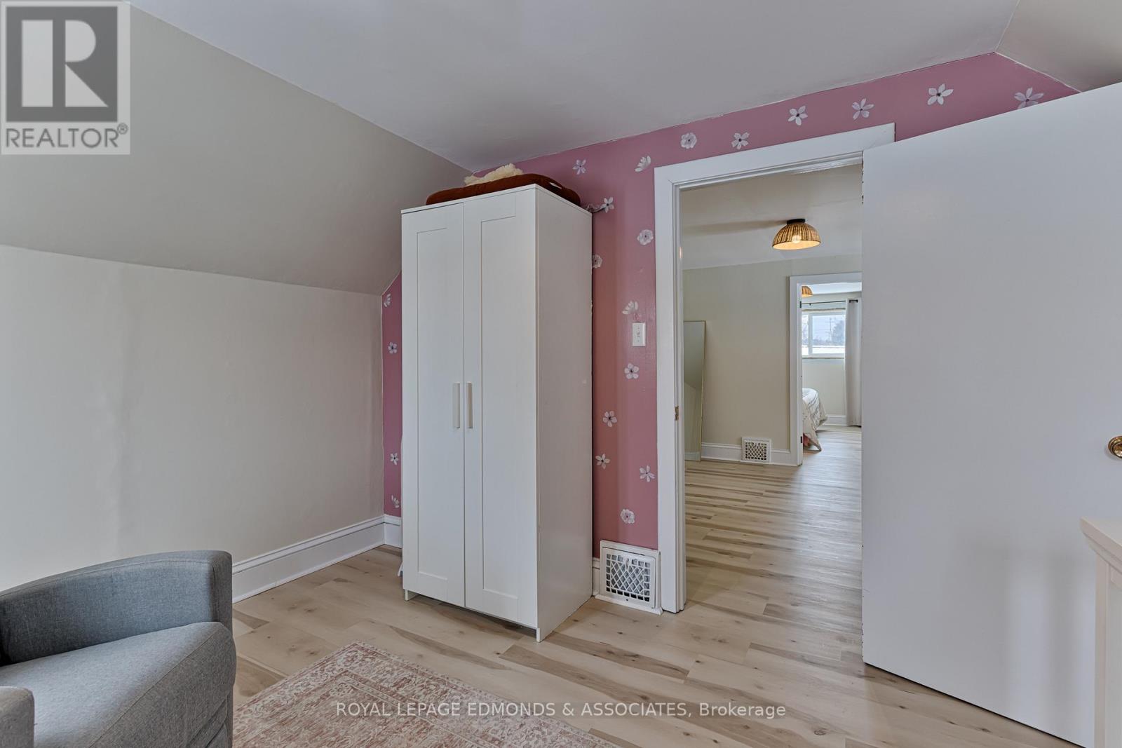 13 Plant Road, Laurentian Hills, Ontario  K0J 1J0 - Photo 24 - X12912010