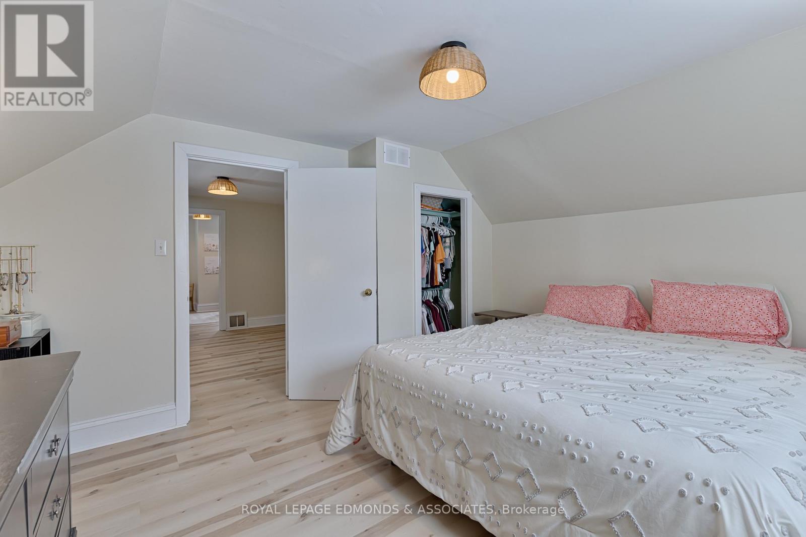 13 Plant Road, Laurentian Hills, Ontario  K0J 1J0 - Photo 26 - X12912010