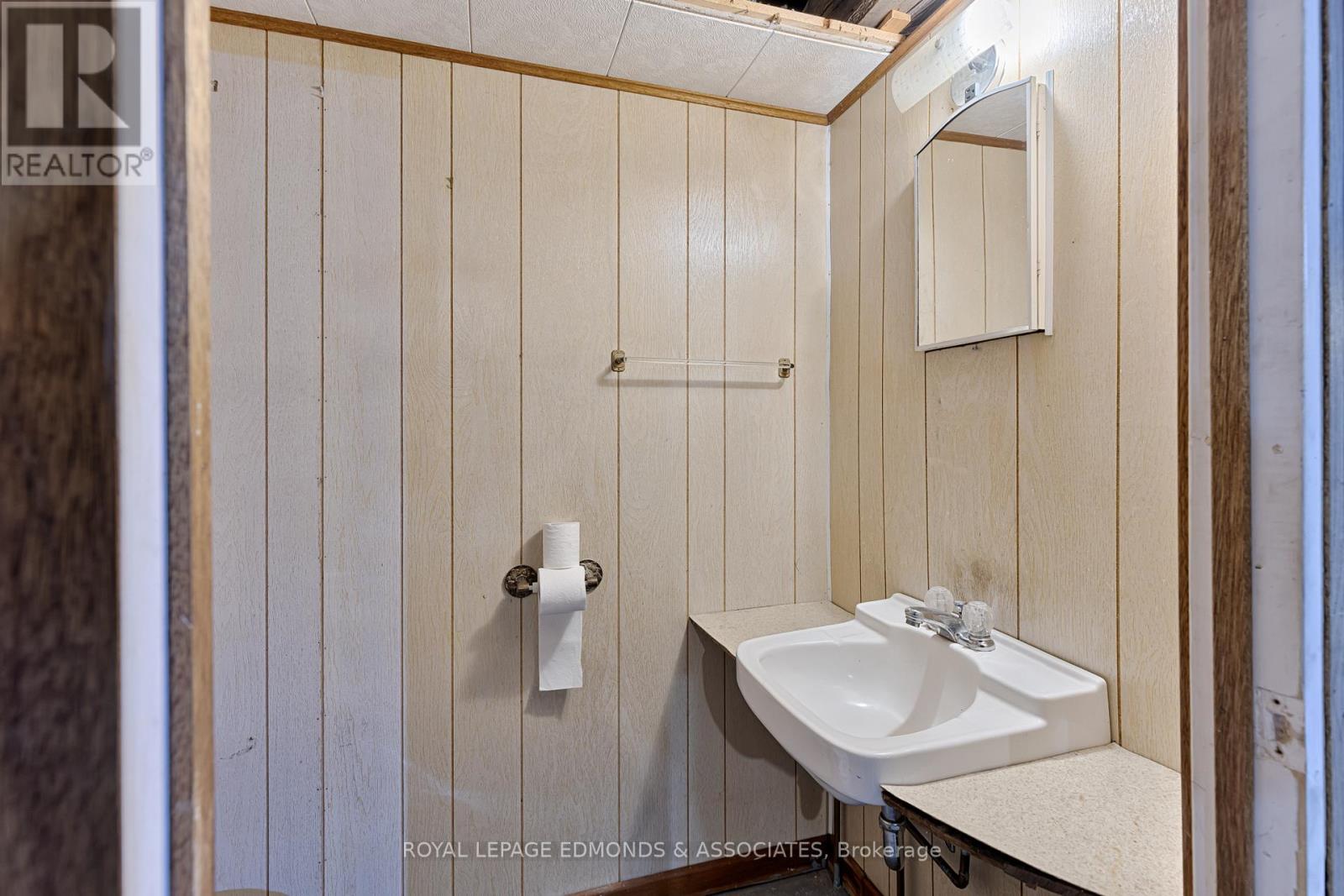 13 Plant Road, Laurentian Hills, Ontario  K0J 1J0 - Photo 28 - X12912010