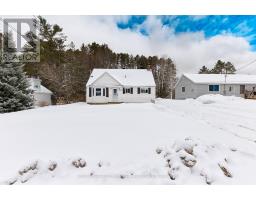 13 PLANT ROAD, Laurentian Hills, Ontario