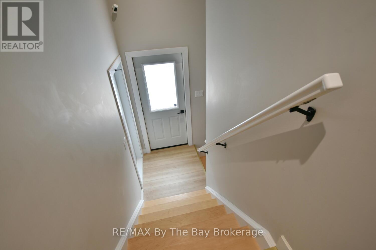 16 Caribbean Drive, Wasaga Beach, Ontario  L9Z 2W3 - Photo 24 - S12911916