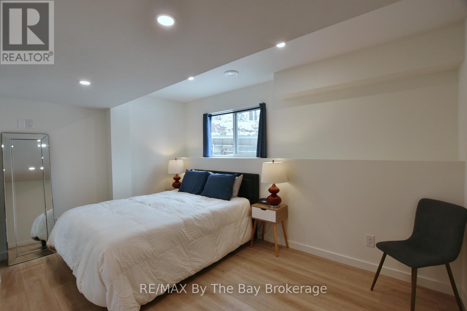 16 Caribbean Drive, Wasaga Beach, Ontario  L9Z 2W3 - Photo 34 - S12911916