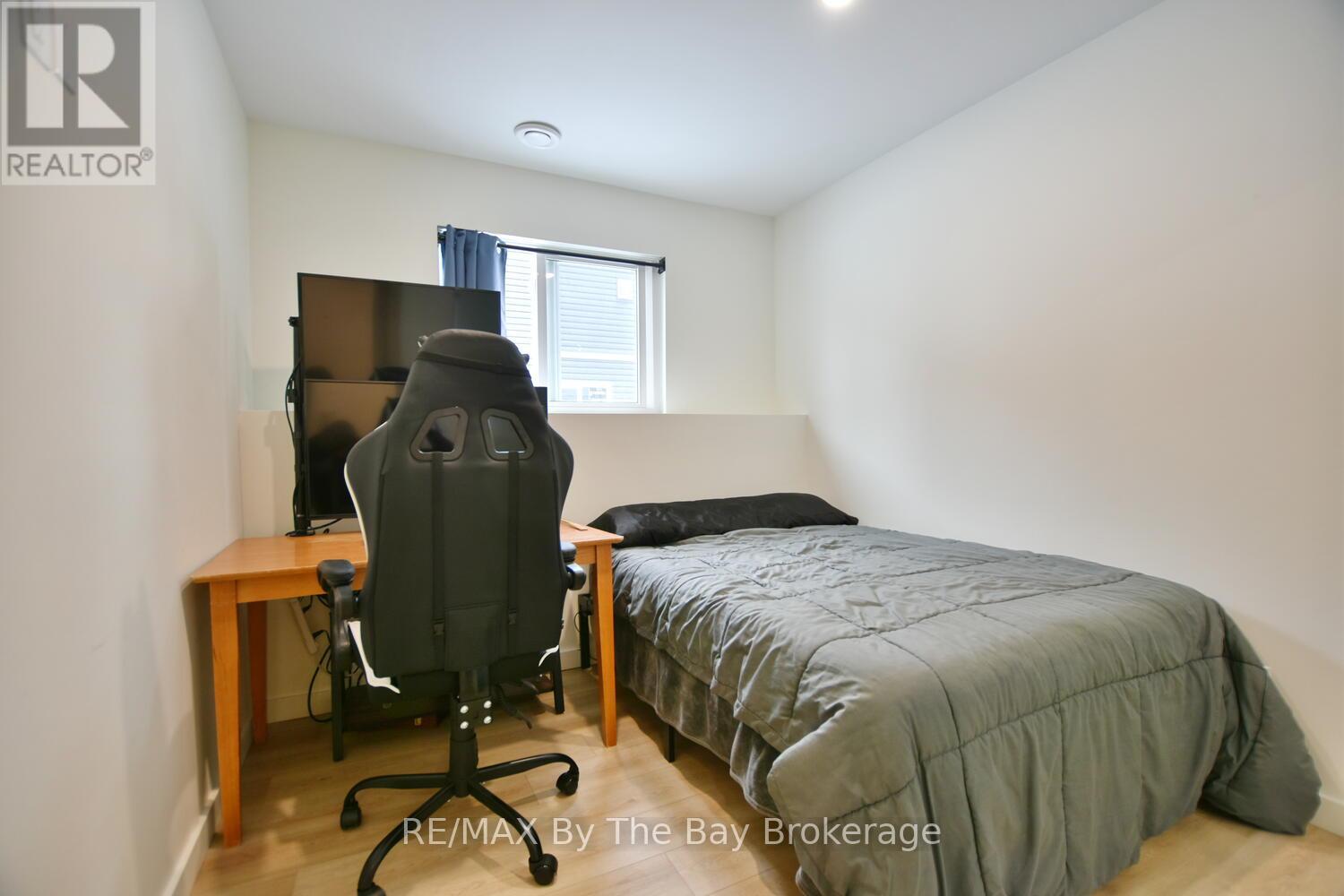 16 Caribbean Drive, Wasaga Beach, Ontario  L9Z 2W3 - Photo 38 - S12911916