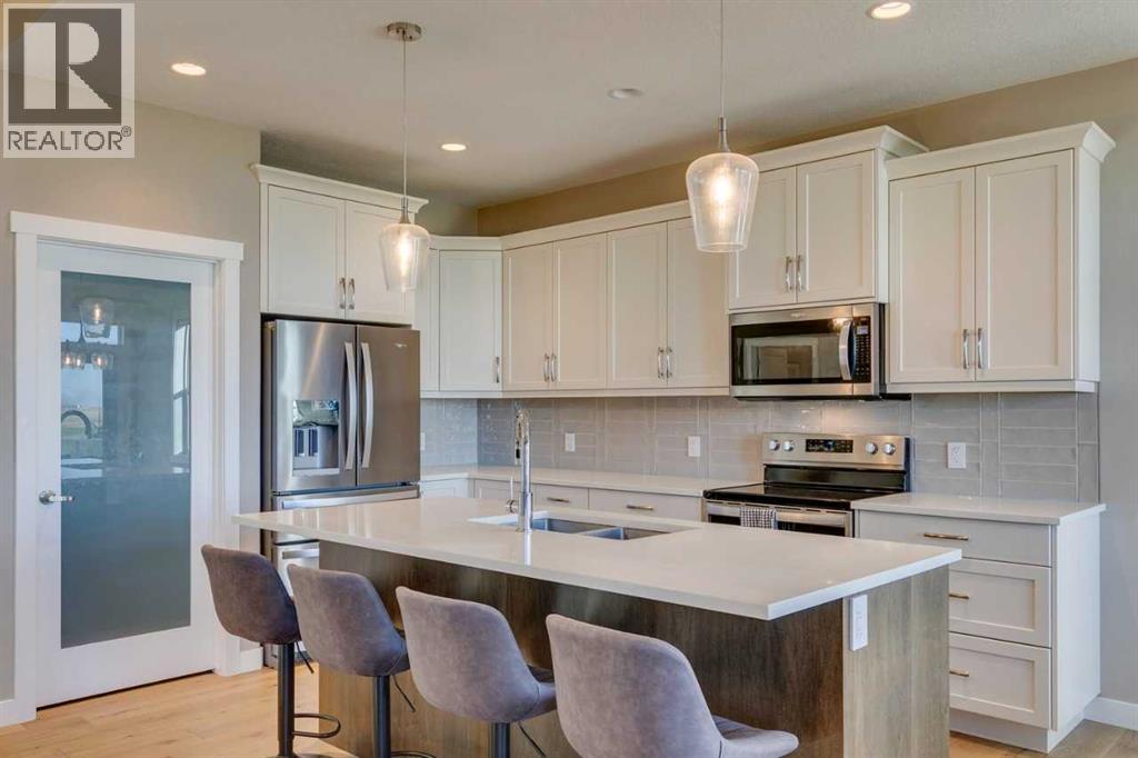 117 Speargrass Close, Carseland, Alberta  T0J 0M0 - Photo 2 - A2274193